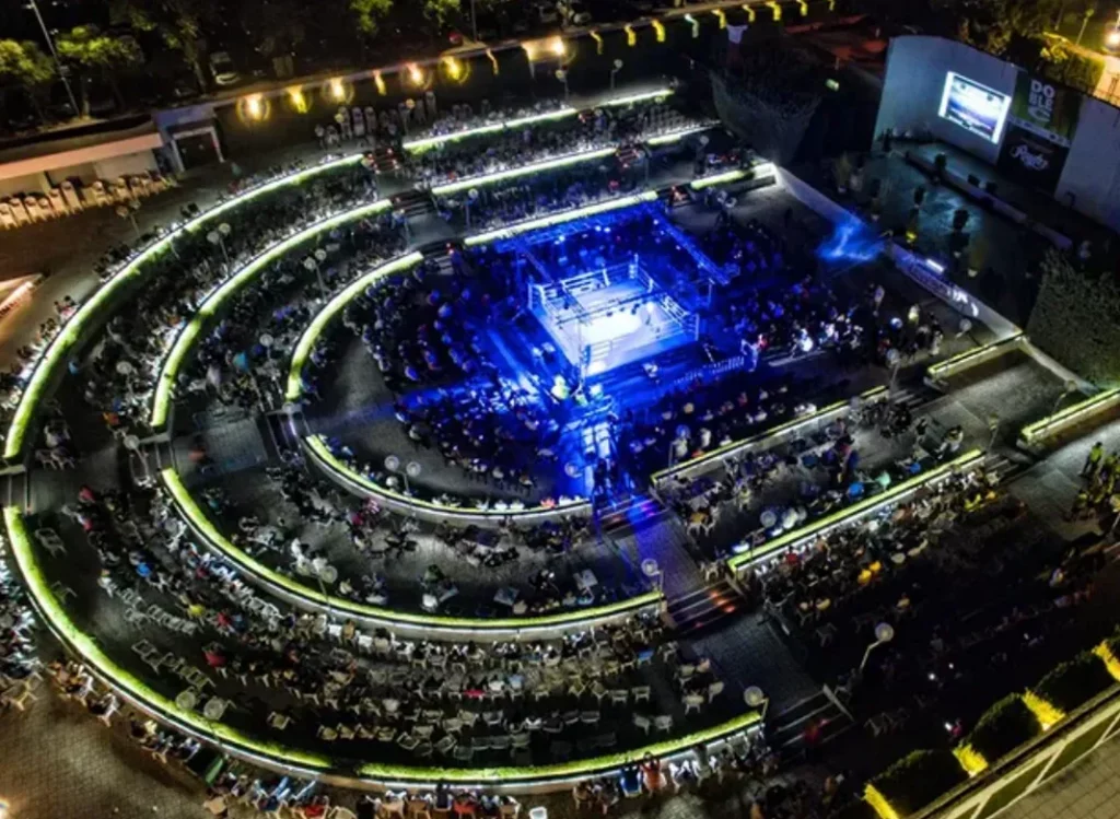 Más de mil asistentes en el Auditorio La Granja durante la velada CRBoxing en Ciudad Real